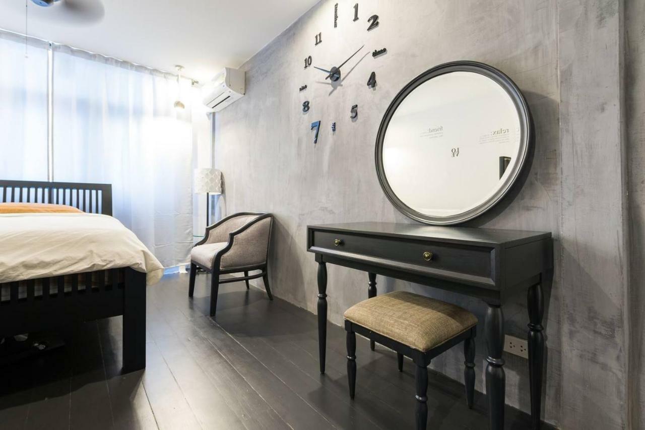 בנגקוק 196 Oldtown Chic Hostel מראה חיצוני תמונה
