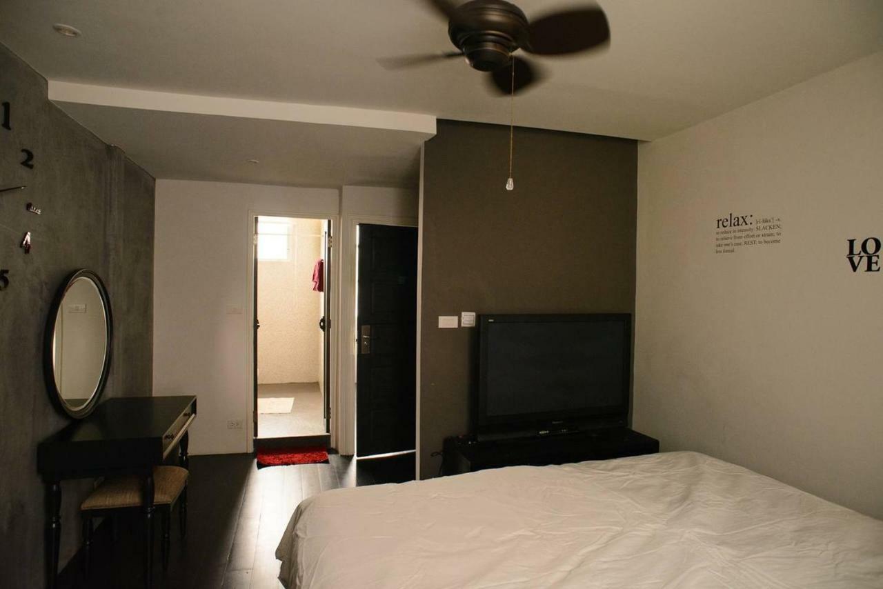 בנגקוק 196 Oldtown Chic Hostel מראה חיצוני תמונה