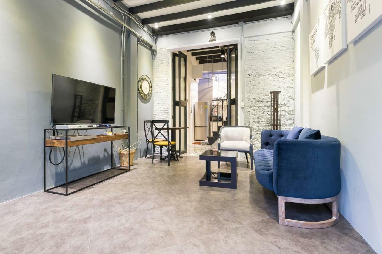בנגקוק 196 Oldtown Chic Hostel מראה חיצוני תמונה
