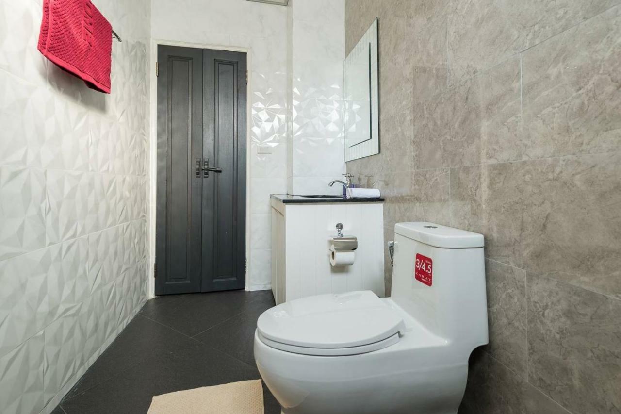 בנגקוק 196 Oldtown Chic Hostel מראה חיצוני תמונה