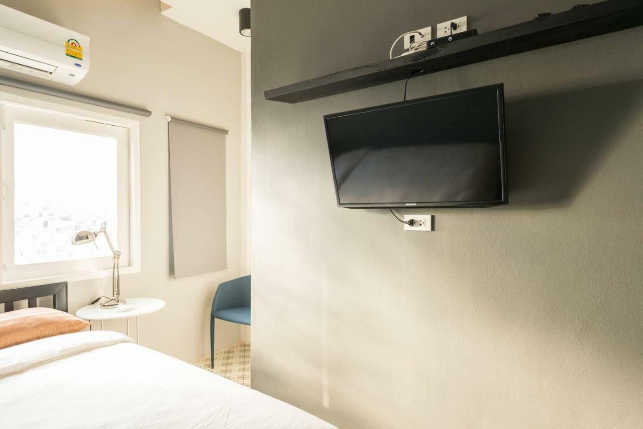 בנגקוק 196 Oldtown Chic Hostel מראה חיצוני תמונה