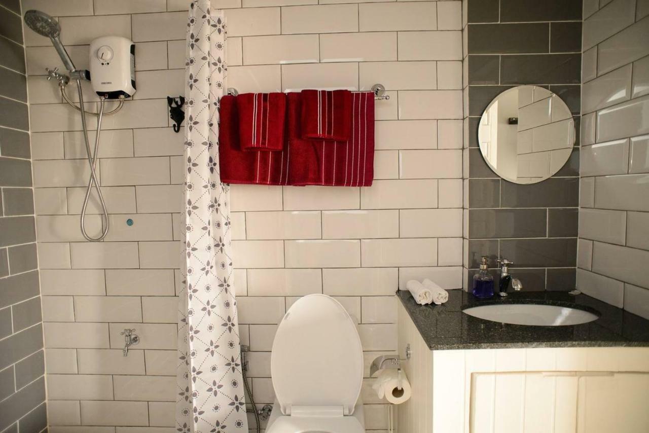 בנגקוק 196 Oldtown Chic Hostel מראה חיצוני תמונה