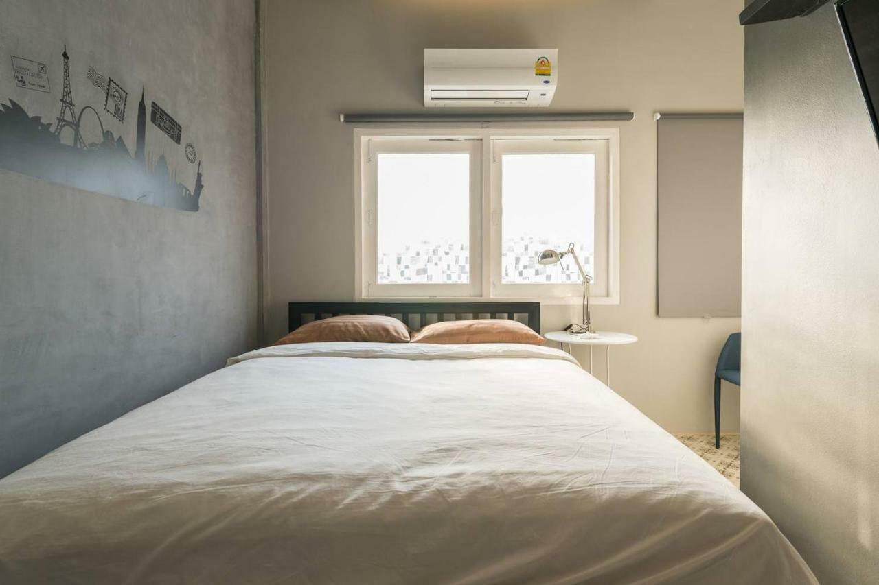 בנגקוק 196 Oldtown Chic Hostel מראה חיצוני תמונה