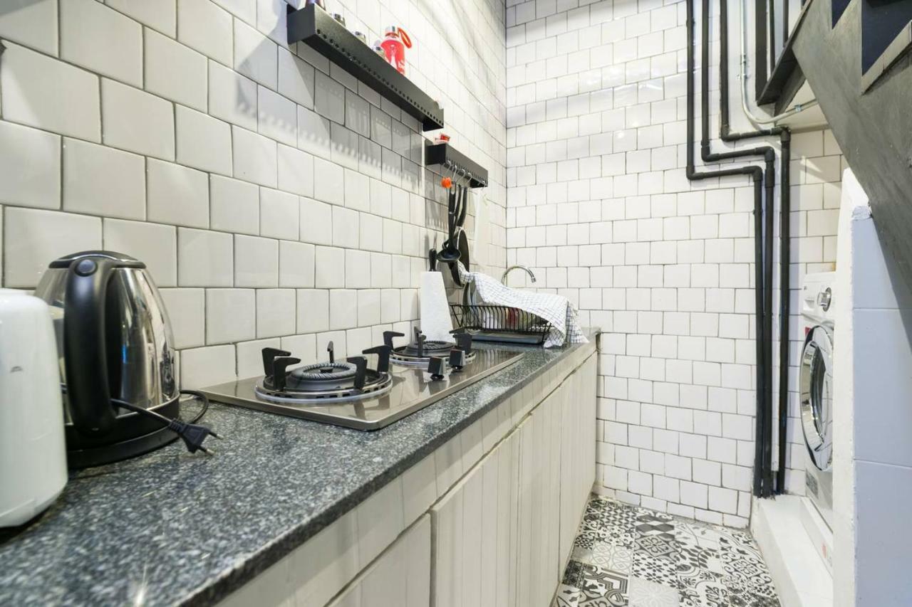 בנגקוק 196 Oldtown Chic Hostel מראה חיצוני תמונה