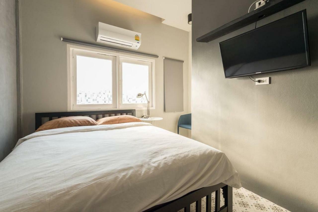 בנגקוק 196 Oldtown Chic Hostel מראה חיצוני תמונה